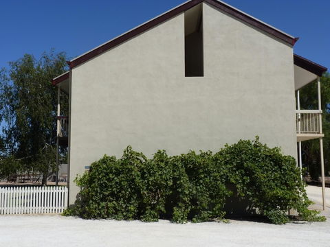 Coonawarra Motor Lodge - Darwin Tourism 0