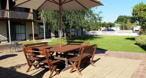 Coonawarra Motor Lodge - Darwin Tourism 1