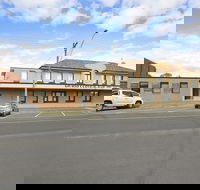 Grand Central Accommodation BB Cobden - Darwin Tourism