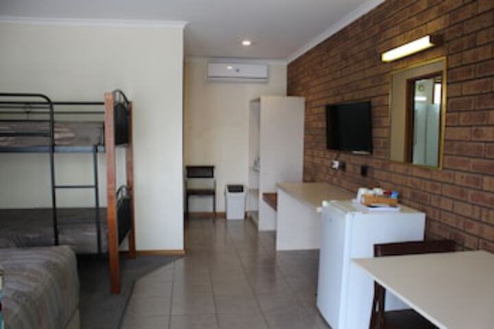 Goldsborough VIC Darwin Tourism