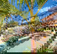 Mollymook Seascape Motel  Apartments - Darwin Tourism