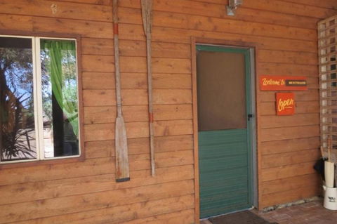 Bentwood Olive Grove Accommodation - Darwin Tourism 2