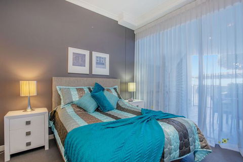Silvershore Apartments On The Broadwater - Darwin Tourism 3