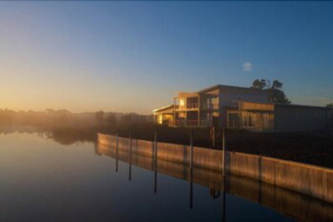 Broadbeach Inverloch Resort - Darwin Tourism 1