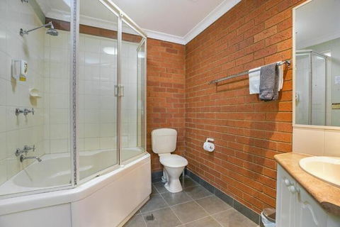 Bendigo Goldfields Motor Inn - Darwin Tourism 1