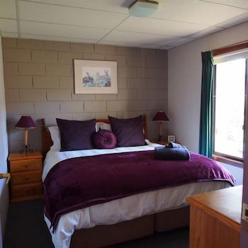 Forest Lodge Chalets - Darwin Tourism 2