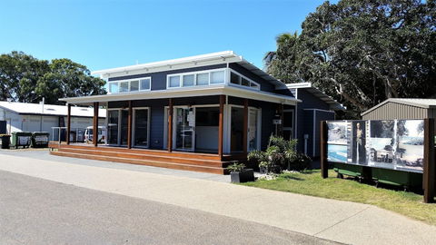 Agnes Water Beach Holidays - Darwin Tourism 1