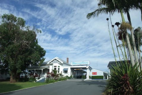 Colonial Court Motor Inn - Darwin Tourism 0