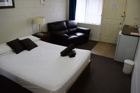 Rosebud Motel - Darwin Tourism 3