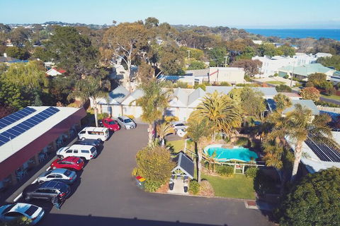 Tropicana Motor Inn - Darwin Tourism 4