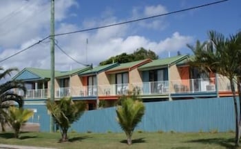 Coolum Budget Accommodation - Darwin Tourism 1
