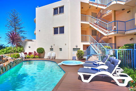 Coolum Baywatch Resort - Darwin Tourism 2