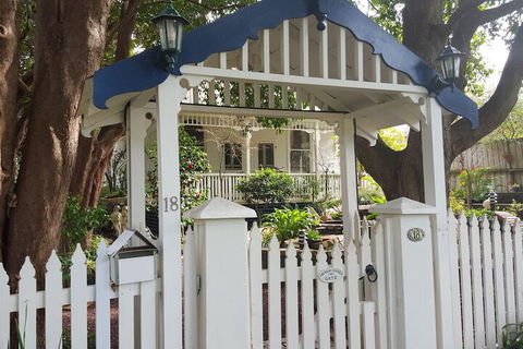 Genesta House B&B - Darwin Tourism 6