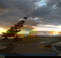 Beachhouse Mollymook - Darwin Tourism