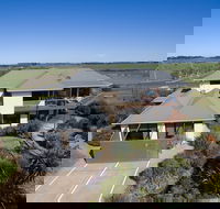 Hilltop Apartments Phillip Island - Darwin Tourism