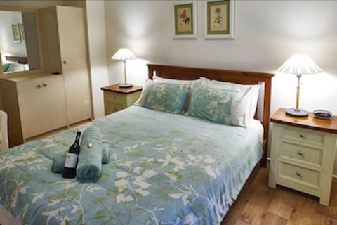 Underground Bed And Breakfast - Darwin Tourism 0