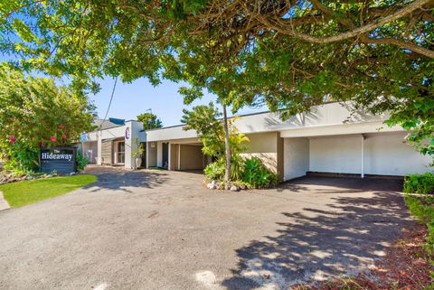 Hideaway Noosa Men Only Beach Resort - Darwin Tourism 2