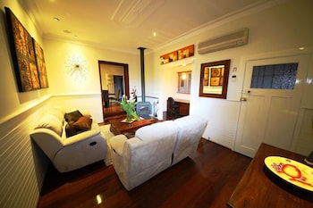 Rothwood B & B - Darwin Tourism 0