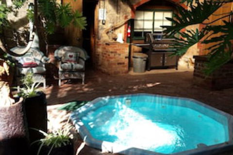 Eagle Foundry Bed & Breakfast - Darwin Tourism 0