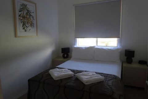 Caseys Beach Holiday Park - Darwin Tourism 0