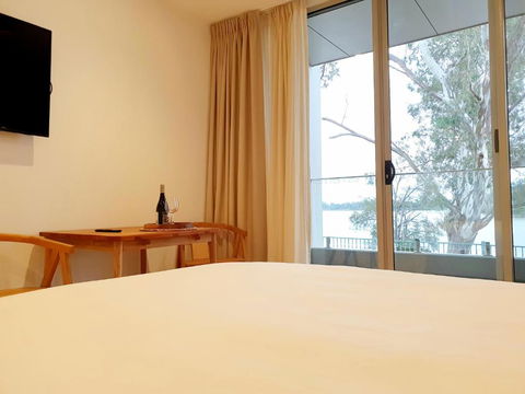 Nagambie Waterfront Motel - Darwin Tourism 5