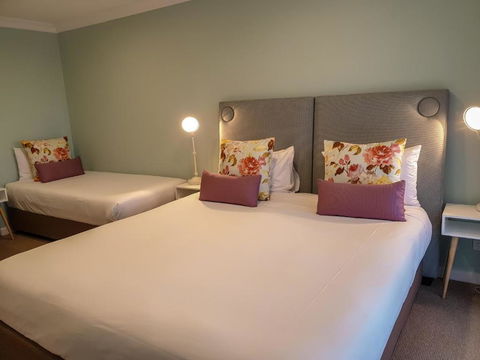 Nagambie Waterfront Motel - Darwin Tourism 1
