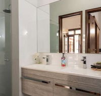Fairway Manor Accommodation - Darwin Tourism