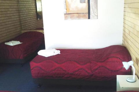 Nambour Central Motel - Darwin Tourism 5