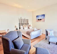 Phoenix Apartments - Darwin Tourism