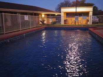 Jacaranda Motel & Holiday Units - Darwin Tourism 2
