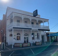 Yarrawonga Hotel - Darwin Tourism