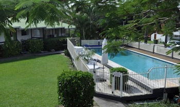 Villa Coolum - Darwin Tourism 1
