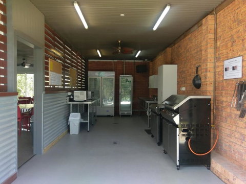Tuncurry Lakes Resort - Darwin Tourism 4