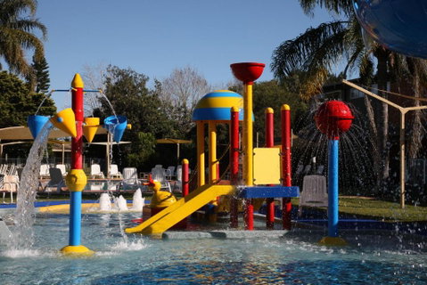 Tuncurry Lakes Resort - Darwin Tourism 5