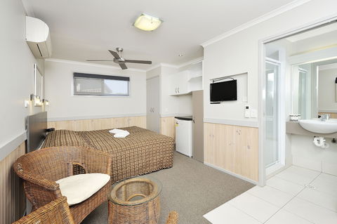 NRMA Sydney Lakeside Holiday Park - Darwin Tourism 5