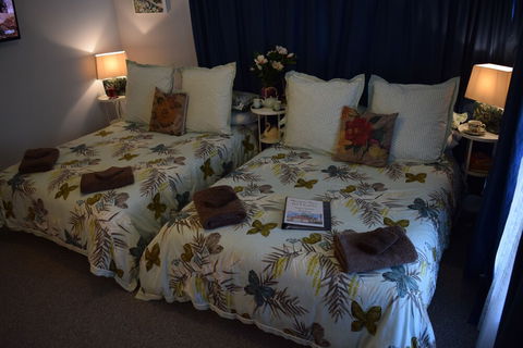 Meurants Manor Bed & Breakfast - Darwin Tourism 3