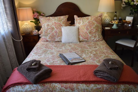 Meurants Manor Bed & Breakfast - Darwin Tourism 5