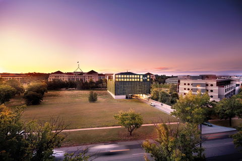 Little National Hotel Canberra - Darwin Tourism 2