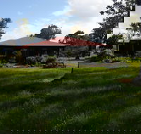 Dunsborough Rail Carriages  Farm Cottages - Darwin Tourism