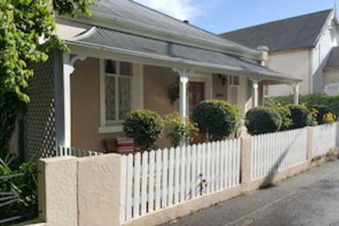 Arendon Cottage - Darwin Tourism 0