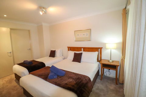 Dollarbird Treetops Townhouse - Darwin Tourism 3
