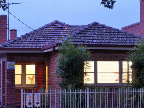 Elm Cottage - Darwin Tourism 6