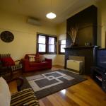 Elm Cottage - Darwin Tourism 0