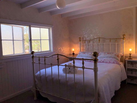 A Country Barn Retreat - Darwin Tourism 1
