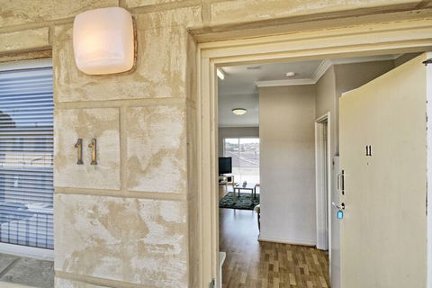 Acacia Holiday Or Business Stay Accommodation - Darwin Tourism 1