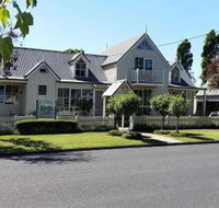 Creek Cottage Bed  Breakfast - Darwin Tourism