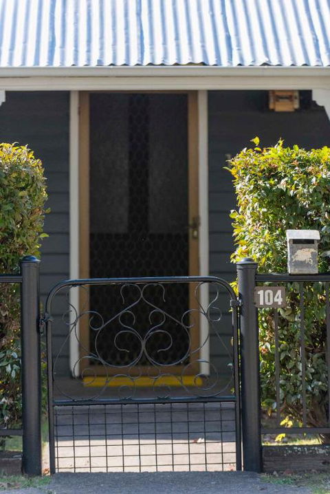 The Grey House - Darwin Tourism 4