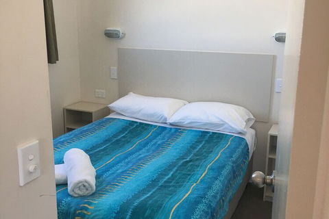 Jervis Bay Holiday Cabins - Darwin Tourism 3