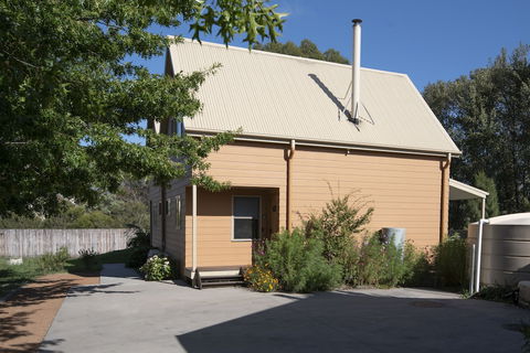 The Nest At Gundaroo - Darwin Tourism 6