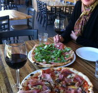 Bastoni Pizzeria - Darwin Tourism